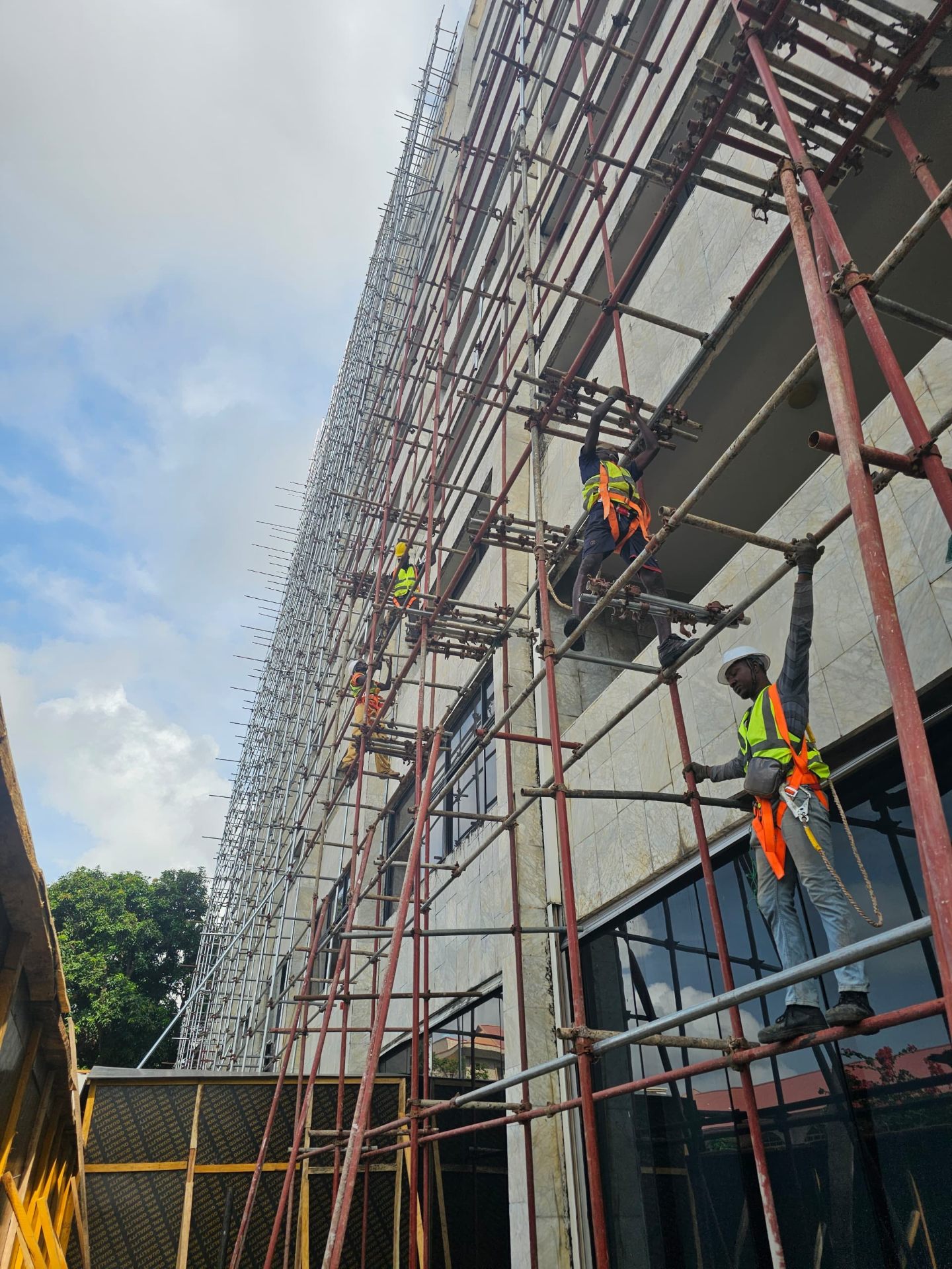 High-Rise Scaffolding Installation